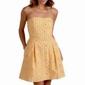 Lilly Pulitzer Felicity starfruit yellow fly away eyelet strapless dress size 8